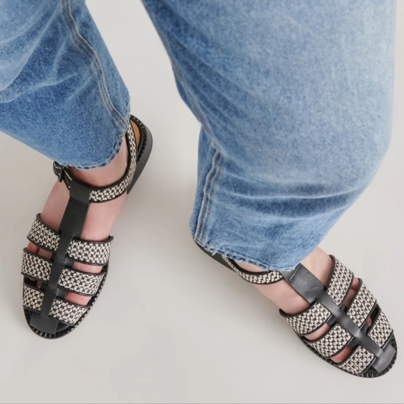 🔹️Dolce Vita🔹️Black Multi Hollis fisherman Strappy Sandals Size 8 - Picture 1 of 4